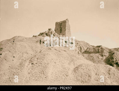 L'Iraq. La BIRS Nimrud. (Peut-être la Tour de Babel). Que l'on appelle Tour de Babel. Vue à distance. 1932, l'Iraq, Borsippa Banque D'Images