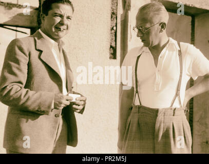 Jacob Simon à Lydda et interviewer Eth. [C.-à-d., éthiopien] consul. 1934, Israël, Lod Banque D'Images