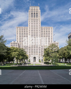 ALBANY, NEW YORK - 27 septembre 2018 : La vue du New York State Division of Criminal Capitol Building d'Ouest Parc du Capitole à Albany, l'accueil de Banque D'Images