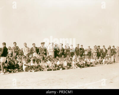 Troisième réunion annuelle de l'écoles du gouvernement du sous-district de Jérusalem, sur le terrain du Collège arabe du gouvernement Banque D'Images