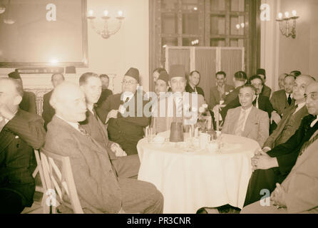 Réception à l'hôtel King David, le 16 octobre '40 pour les Egyptiens Ibrahim el-Mazuri & . Table des invités, dont M. McPherson Directeur Banque D'Images