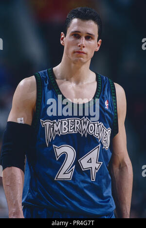 Tom Gugliotta des Minnesota Timberwolves. Saison 1997-1998 Banque D'Images