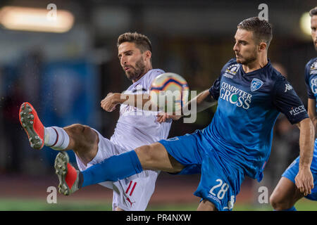 Fabio Borini (Milan) Leonardo Capezzi (Empoli) au cours de l'Italien 'Serie' une correspondance entre Empoli 1-1 Milan à Carlo Castellani Stadium le 27 septembre , 2018 à Empoli, Italie. (Photo de Maurizio Borsari/AFLO) Banque D'Images