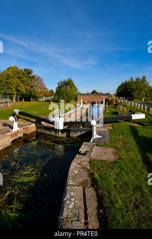 Couverture, Somerset, Royaume-Uni. 29 septembre 2018. Météo britannique. Verrouillage supérieur sur le Canal Bridgwater et Taunton près de Somerset en couverture sur un jour de soleil et de ciel bleu. Crédit photo : Graham Hunt/Alamy Live News Banque D'Images