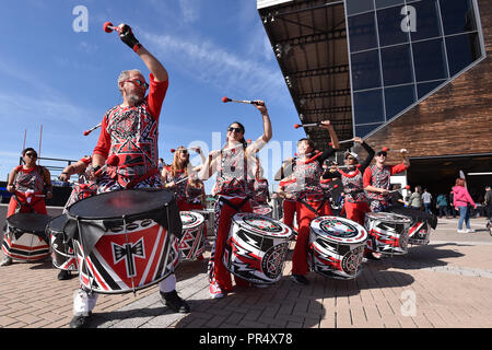Londres, Royaume-Uni. 29 septembre 2018. Le tambour spectacles lors de Gallagher Premiership match entre sarrasins et Bath Rugby à Allianz Park Samedi, 29 septembre 2018. Londres en Angleterre. (Usage éditorial uniquement, licence requise pour un usage commercial. Aucune utilisation de pari, de jeux ou d'un seul club/ligue/dvd publications.) Crédit : Taka Wu/Alamy Live News Banque D'Images