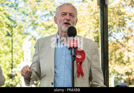 Redditch, UIK. 29 septembre 2018. Leader du travail parlant Jeremy Corbyn à Redditch Worcestershire. Crédit : Rob Hadley/Alamy Live News Banque D'Images