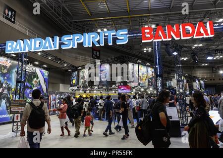 Tokyo, Japon. Sep 29, 2018. Les visiteurs se réunissent lors de la 58e tout le Japon et modèle Hobby Show à Tokyo Big Sight. L'exposition annuelle passe-temps introduit des marchandises telles que les modèles en plastique, action figures, les drones et les armes à air du 28 au 30 septembre. Credit : Rodrigo Reyes Marin/ZUMA/Alamy Fil Live News Banque D'Images