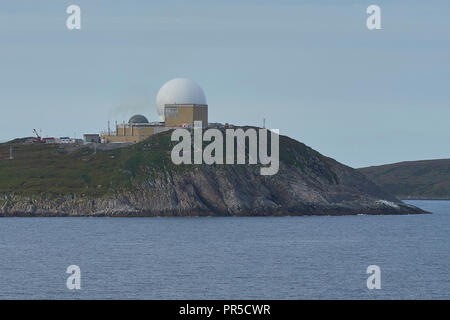 Le Globus 2 station radar à l'alerte précoce sur l'île de Vardø, Vardøya au nord du cercle arctique, le comté de Finnmark, Norvège. Banque D'Images