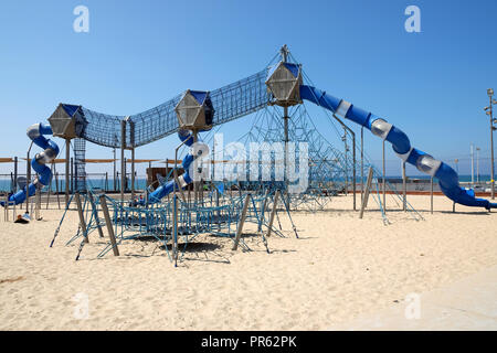 Bat Yam-jeux pour enfants. Israël Banque D'Images