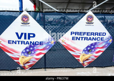 Miami Beach Florida, National Salute to America's Heroes Air & Sea Show, entrée VIP privilégiée, panneaux, FL180527205 Banque D'Images