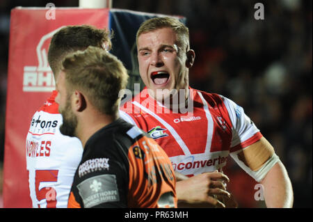 27 SEPTEMBRE 2018 , Stade AJ Bell, Manchester, Angleterre ; Super League Betfred qualificatifs, Salford Red Devils v Toulouse Olympique, Matty lie-de St Helens célèbre marquant le premier essai de la nuit Photo : Richard Long/News Images Banque D'Images