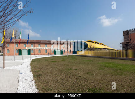 Le Musée Enzo Ferrari automobile museum, Modena, Italie, musée officiel de Ferrari, la construction (2012) conçu par les architectes systèmes futurs Banque D'Images