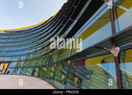 Le Musée Enzo Ferrari automobile museum, Modena, Italie, musée officiel de Ferrari, la construction (2012) conçu par les architectes systèmes futurs Banque D'Images
