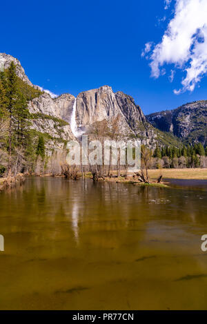 La Vallée Yosemite National Park de swinging bridge Yosemite en Californie à San Francisco, USA Banque D'Images