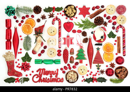 Joyeux Noël signe avec rétro et nouvelles décorations de l'arbre, de l'alimentation, de l'hiver la flore, symboles et saisonniers or, encens et myrrhe. Banque D'Images