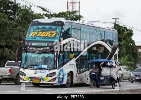 Chiang Mai, Thaïlande - 4 septembre 2018 : Voyage d'Kamphon Bus Transport Company. Photo road dans le centre de Chiang Mai, Thaïlande. Banque D'Images