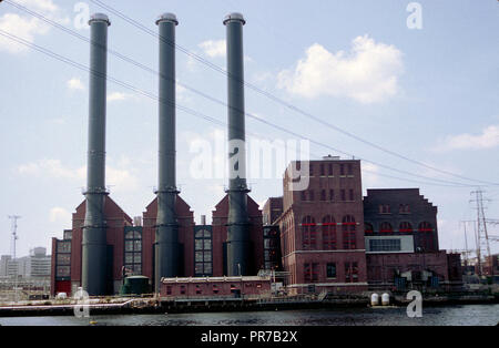 Septembre 1996 - Electric power plant (Providence, Rhode Island) Banque D'Images