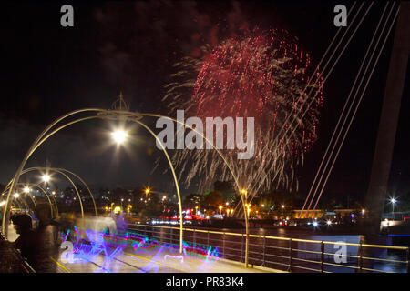 Le championnat de musique d'artifice britannique 2010 exposition de musique pyro, concours de feu d'artifice dans Victoria Park, Rotten Row, Southport, Merseyside, Royaume-Uni Banque D'Images