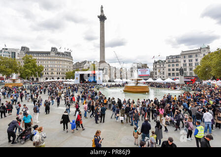 Londres, Royaume-Uni. 30 septembre 2018 La 10e édition de Japan Matsuri a lieu à Trafalgar Square, apportant un goût de la culture japonaise à la capitale. Crédit : Stephen Chung / Alamy Live News Banque D'Images