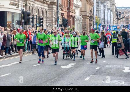 Glasgow, Ecosse, Royaume-Uni. 30 Septembre, 2018. Glissières de concurrence sur le semi-marathon annuel de la grande course écossais. Credit : Skully/Alamy Live News Banque D'Images