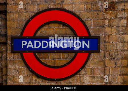 La gare de Paddington à Londres signe Banque D'Images