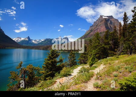 Saint Mary Lake dans le Glacier National Park, Montana, USA Banque D'Images