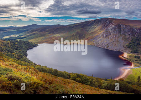 Le lac Guinness - Lough Tay, dans les montagnes de Wicklow, près de Dublin, Irlande Banque D'Images