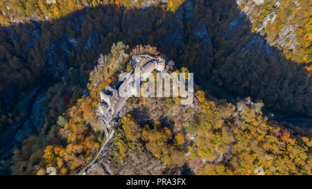 Une fois la forteresse de Poenari administré par Vlad l'Empaleur (le légendaire Dracula). Banque D'Images