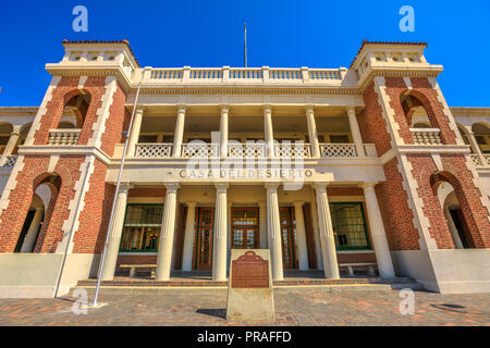 Barstow, California, USA - 15 août 2018 : Barstow Harvey House ou Harvey House Railroad Depot et Barstow, est un bâtiment historique qui a servi comme hôtel et Santa Fe Railroad depot. Banque D'Images