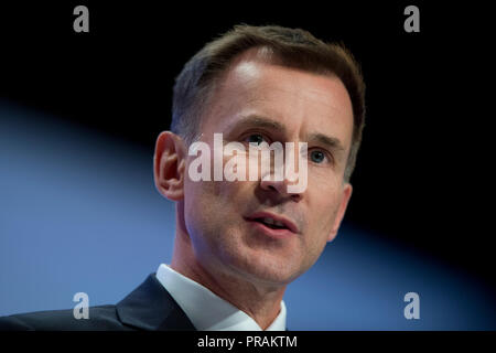 Birmingham, UK. Le 30 septembre 2018. Jeremy Hunt, Ministre des affaires étrangères et du Commonwealth et le député conservateur de South West Surrey, prend la parole à la conférence du parti conservateur à Birmingham. © Russell Hart/Alamy Live News. Banque D'Images