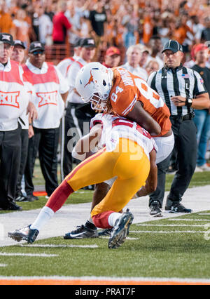 Austin, TX, USA. 15 Sep, 2018. 15 septembre 2018 à la Darrell K Royal - Texas Memorial Stadium, à Austin, TX. (Crédit obligatoire : Juan Lainez/MarinMedia.org/Cal Sport Media) (photographe complet, et de crédit crédit obligatoire) : csm/Alamy Live News Banque D'Images