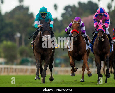 Arcadia, CA, USA. 1 octobre, 2018. 30 septembre 2018 : Liam le charmer avec Tyler gagne la Gaffalione Zenyatta Enjeux à Santa Anita Park le 30 septembre 2018 à Arcadia, Californie. Evers/ESW/CSM/Alamy Live News Banque D'Images