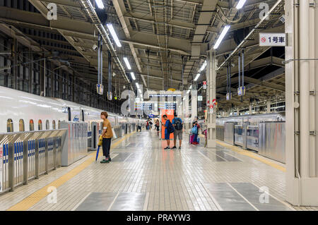 Kyoto, Japon. Sep 30, 2018. Visites - Kyoto Shinkansen train à la gare de Kyoto. Kyoto, 30.09.2018 | Conditions de crédit dans le monde entier : dpa/Alamy Live News Banque D'Images