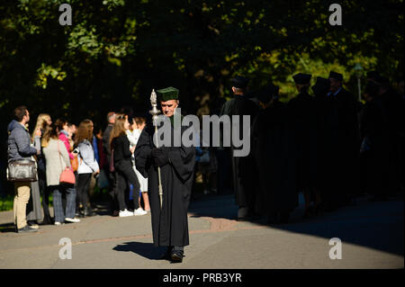 Cracovie, Pologne. 1 octobre, 2018. Professeur au cours de la 655th procession de l'ouverture de l'année académique à l'Université Jagellonne. Fondée en 1364, l'Université Jagellonne est la plus ancienne université en Pologne, la deuxième plus ancienne université d'Europe centrale, et l'une des plus anciennes universités du monde. Credit : Omar Marques/SOPA Images/ZUMA/Alamy Fil Live News Banque D'Images