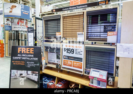 Miami Florida,Home Depot Big-Box,intérieur,shopping shopper shoppers magasins marché marchés achats vente, magasins de détail magasins bu Banque D'Images