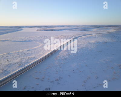 L'Autoroute de Tuktoyaktuk, Territoires du Nord-Ouest, vue aérienne, Brian Martin RMSF Banque D'Images