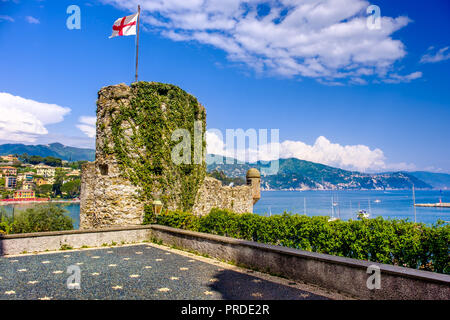 Château de Santa Margherita Ligure - République de Gênes d'un drapeau Banque D'Images