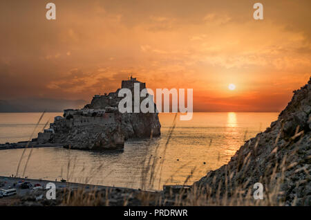 Coucher du soleil de la badis château, Alhoceima - Maroc Banque D'Images