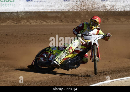 Pardubice, République tchèque. Sep 30, 2018. De République tchèque Vaclav Milik a placé la troisième dans la 70e casque d'or international speedway course à Pardubice, en Bohême de l'Est, la République tchèque, le dimanche, 30 Septembre, 2018. Photo : CTK Josef Vostarek/Photo/Alamy Live News Banque D'Images
