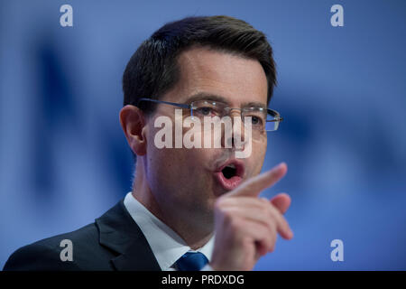 Birmingham, UK. 1er octobre 2018. James Brokenshire, Secrétaire d'État chargé du logement, des communautés et du gouvernement local et ancien député conservateur de Bexley et Balham, prend la parole à la conférence du parti conservateur à Birmingham. © Russell Hart/Alamy Live News. Banque D'Images