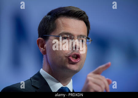 Birmingham, UK. 1er octobre 2018. James Brokenshire, Secrétaire d'État chargé du logement, des communautés et du gouvernement local et ancien député conservateur de Bexley et Balham, prend la parole à la conférence du parti conservateur à Birmingham. © Russell Hart/Alamy Live News. Banque D'Images