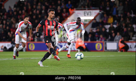 Stade de vitalité, Bournemouth, Royaume-Uni. 1 octobre, 2018. Premier League EPL, Bournemouth contre Crystal Palace ; Stanislas Junior de Bournemouth partitions de la 87e minute en Action Crédit : 2-1 Plus Sport/Alamy Live News Banque D'Images