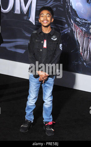 WESTWOOD, CA - 01 OCTOBRE : l'Acteur Miles Brown assiste à la première mondiale de Columbia Pictures' 'Venom' au Regency Village Theatre Le 1 octobre 2018 à Westwood, en Californie. Photo de Barry King/Alamy Live News Banque D'Images