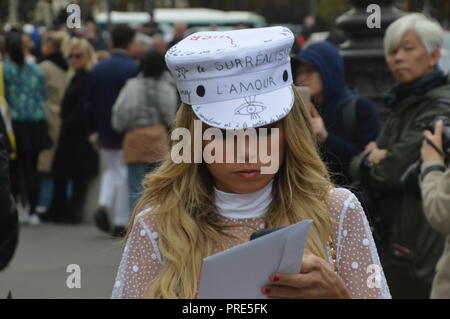Paris, France. 2e oct, 2018. La Fashion Week de Paris 2018. Défilé Chanel. Grand Palais, Paris, France. , . 10h30. Credit : Alphacit NEWIM/Alamy Live News Banque D'Images