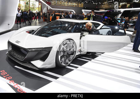 Paris, France. 09Th Oct, 2018. La PB 18 Audi e-tron étude sera présenté à la Salon International de l'Automobile de Paris sur la 1ère journée de la presse. À partir de 02.10. au 03.10.2018 les journées de presse aura lieu à l'Automobile de Paris. Il sera alors ouverte au public à partir de 04.10. à 14. Octobre. Credit : Uli Deck/dpa/Alamy Live News Banque D'Images