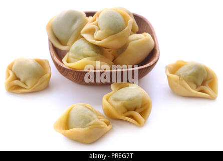 Tortelloni épinards de italien et de la farine Banque D'Images