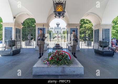 Varsovie, Pologne 30 Mai 2018 : Tombe du Soldat inconnu à Varsovie. Banque D'Images