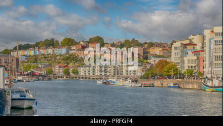 Vue panoramique de condensats chauds et quais de Bristol Clifton, Royaume-Uni Banque D'Images