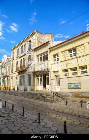 Le paysage urbain de Alcobaça au Portugal. Alcobaca est célèbre pour le Monastère de Alcobaça, un des sites du patrimoine mondial de l'UNESCO. Banque D'Images