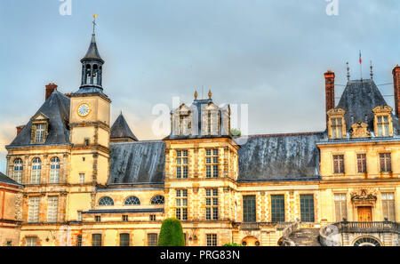 Château de Fontainebleau, l'un des plus grands châteaux français. Banque D'Images